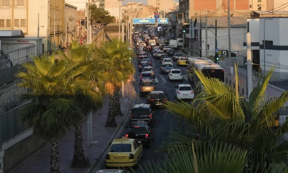 Αναρτήθηκαν τα τέλη κυκλοφορίας 2021: Οι οδηγίες της ΑΑΔΕ